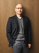 吉田修一 著者近影